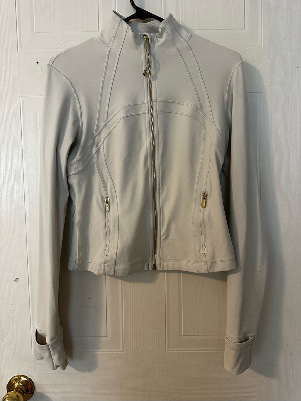 LuLulemon Cropped Define Jacket|Light Ivory + Gold Zipper|Size 10